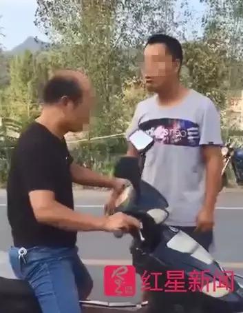 当街扇老师耳光事件,男子拦路扇20年前老师耳光后续