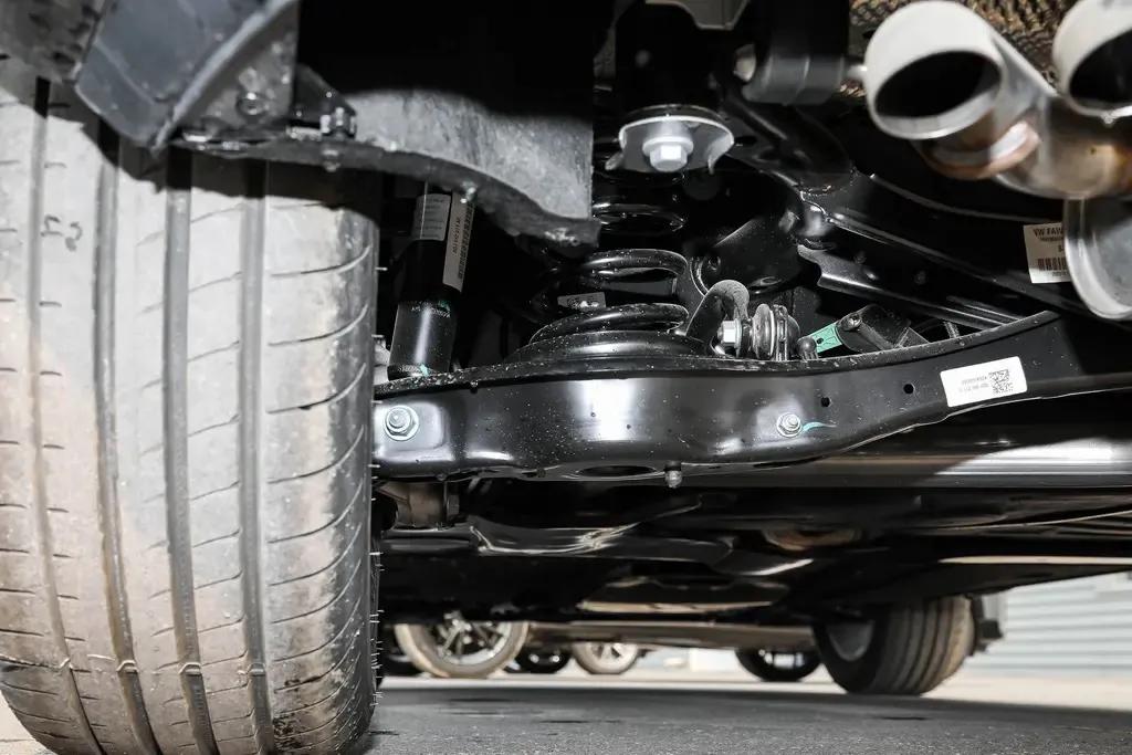 奥迪q3机油加几升合适,奥迪q3漏机油是怎么回事