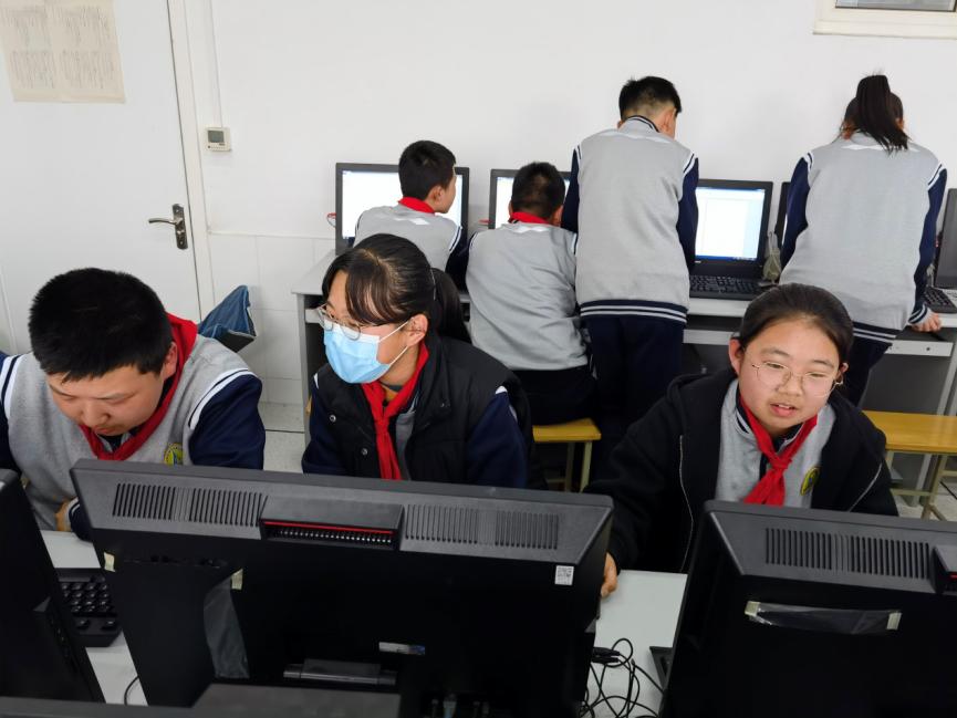 崂山八中研学,崂山八中2017