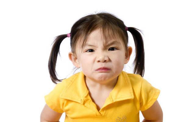 老实巴交的父母性格外面怂在家横,家里大人横外面怂的性格怎么相处