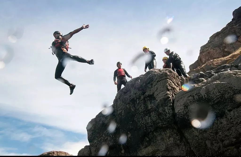 又a又飒的品牌,又a又飒的歌曲英文