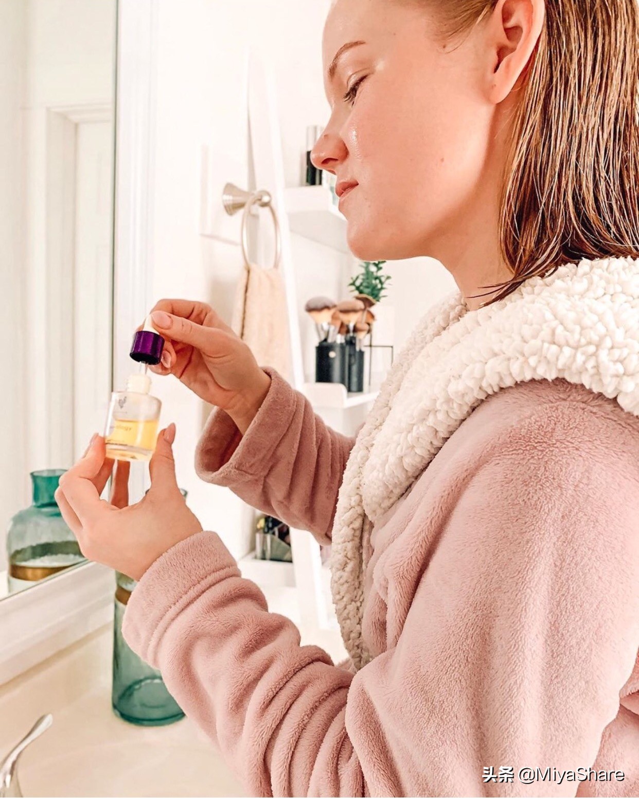 乳液能和面霜叠加使用吗,乳液和面霜怎么使用效果好