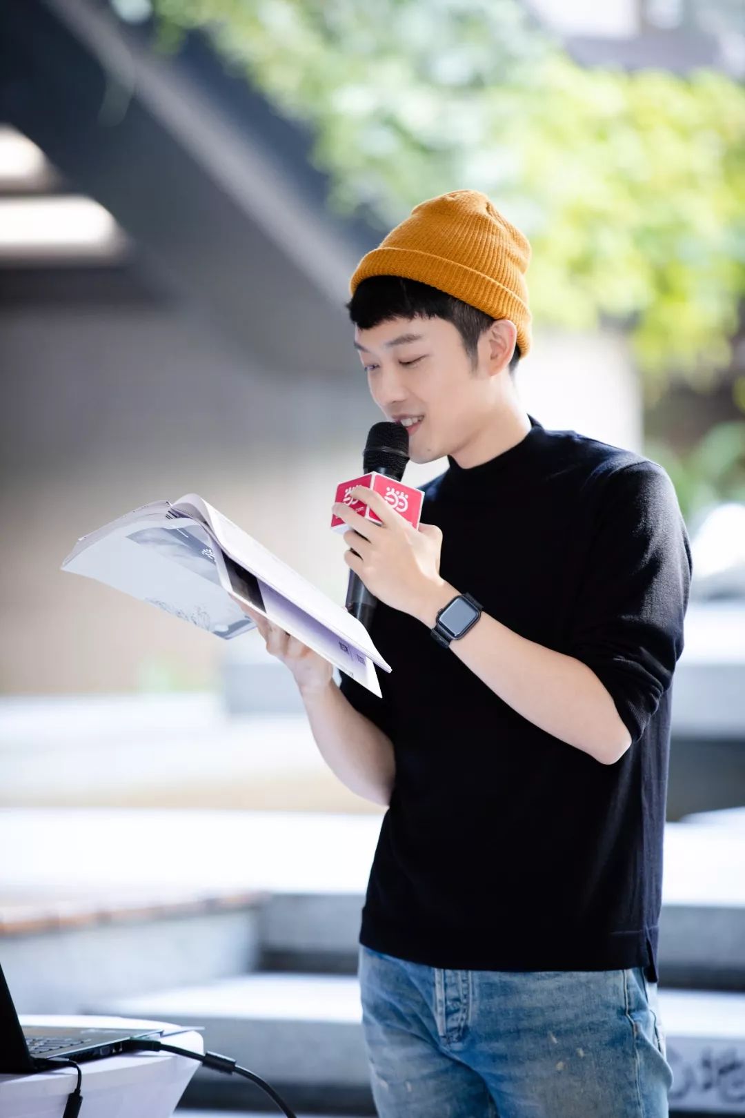 秦昊在重庆生活吗,秦昊现实中的生活