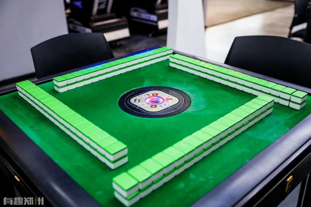 轰趴、电玩、剧本杀；台球、飞镖、加VR——在郑州，一次玩个够