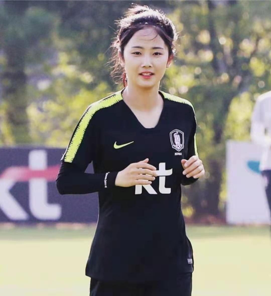 韩女足颜值担当李玟娥个人集锦,韩国女足李玟娥与赵丽娜肢体冲突