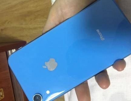 iPhoneXR降到了3899元，A12+iOS12