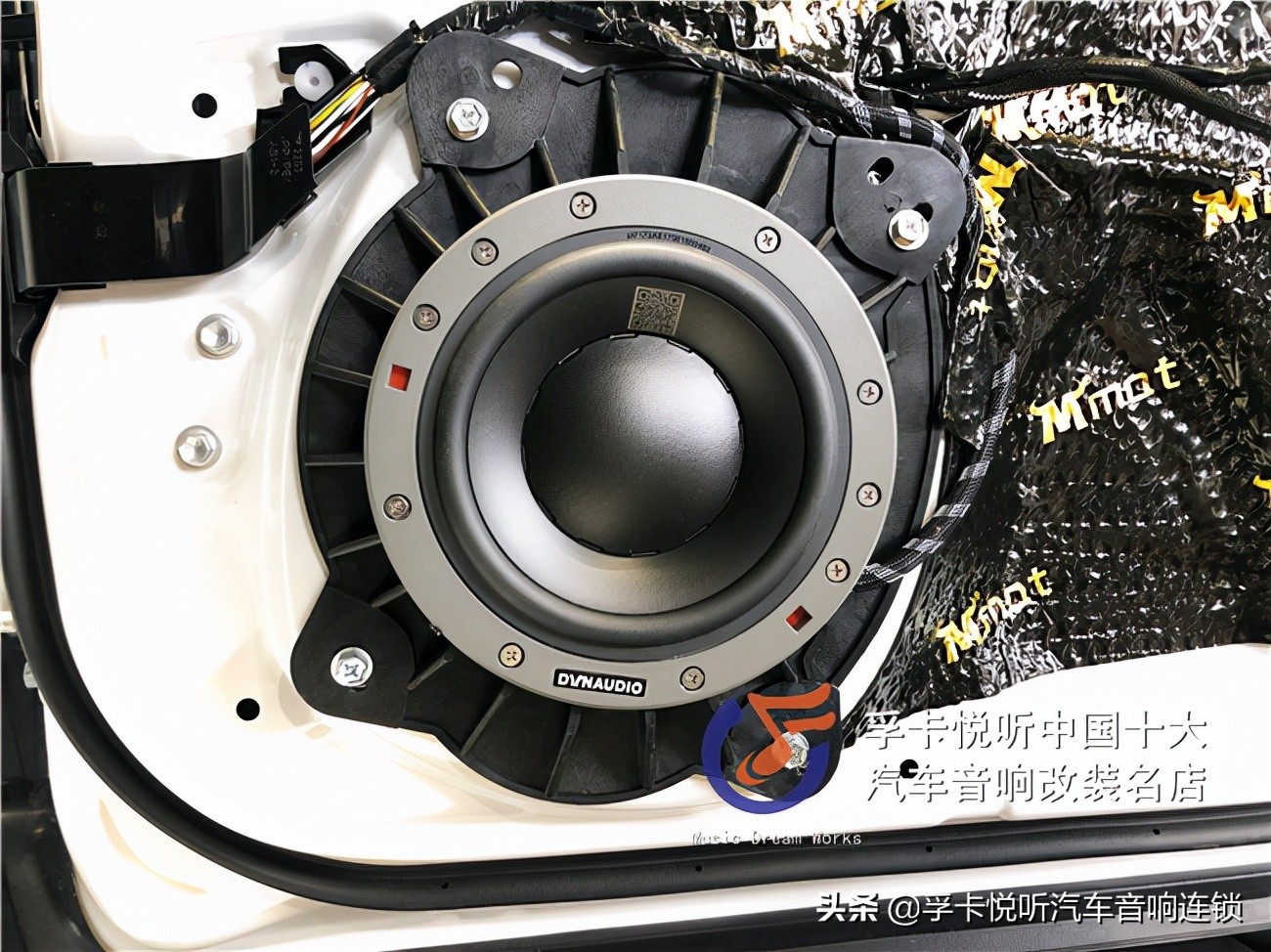 10款雷克萨斯es300音响改装,粤声雷克萨斯es300汽车音响改装