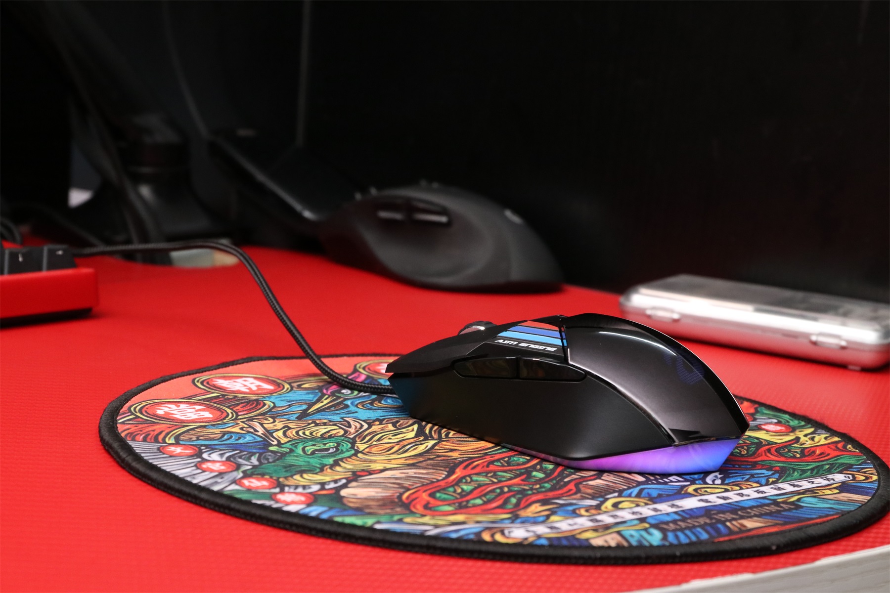 a970达尔优机甲版和黑武士的区别,达尔优A970高阶游戏鼠标