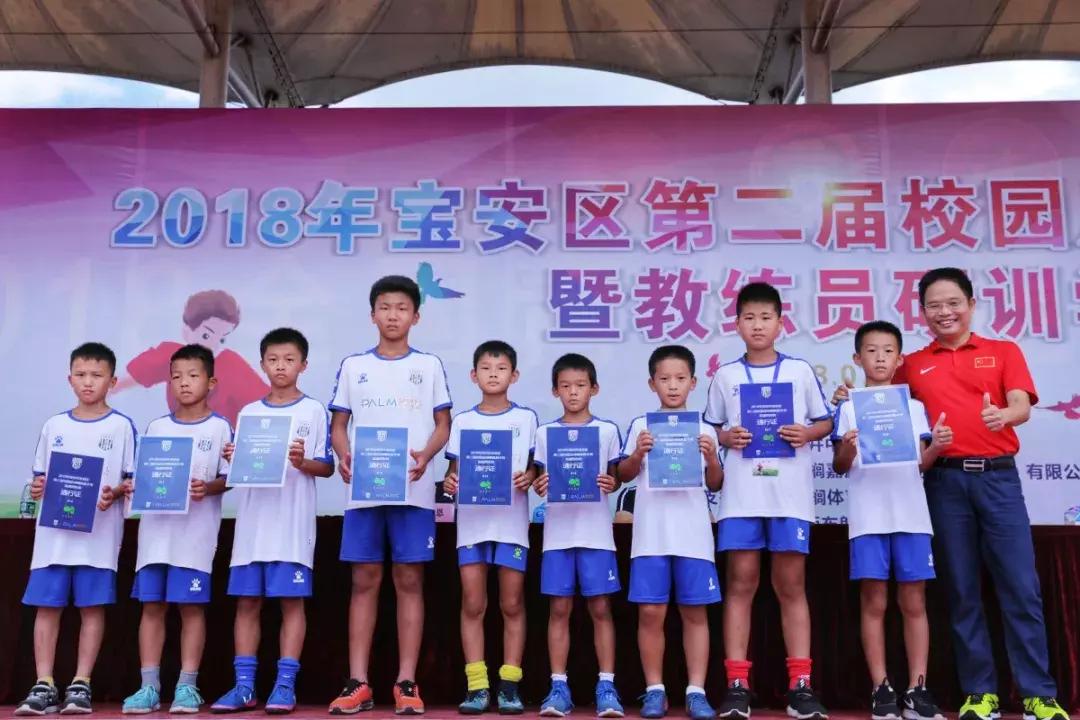 4名平远球员“直通西布朗”到英国集训营为期8天的训练与学习！