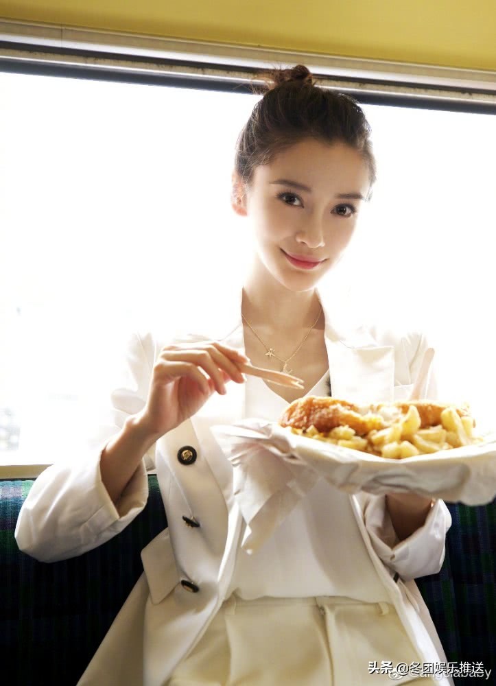 baby晒与贝克汉姆合影app,baby和贝克汉姆视频