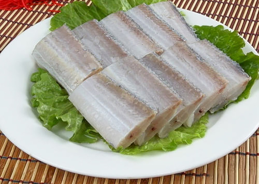 炖鱼后加醋,炖鱼料秘制酱汁