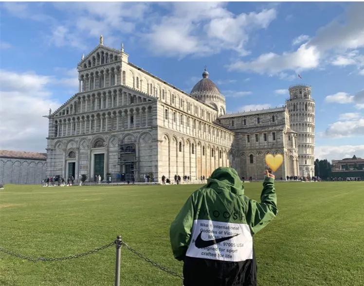 nike联名款卫衣套装,nike这件卫衣也太好看了吧