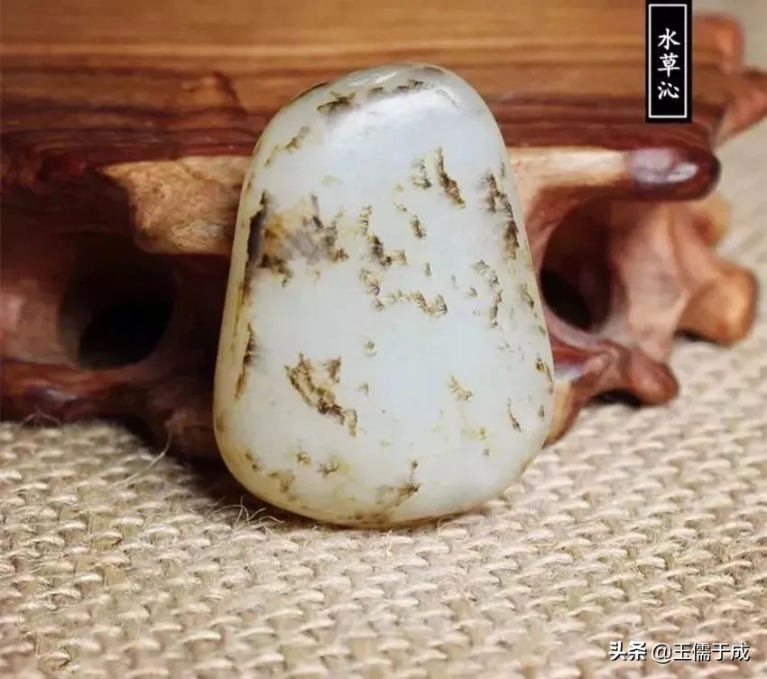 和田玉红沁和黄沁哪个更罕见,和田玉黄沁红沁哪个好