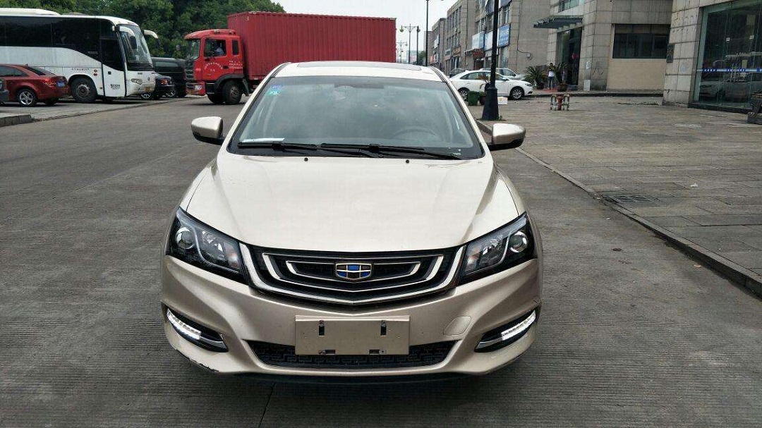 对于新手是买二手车还是新车划算,20万买丰田新车还是奔驰c二手车好