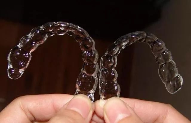 牙齿矫正全过程看完你就知道,目前几种常见的牙齿矫正方式