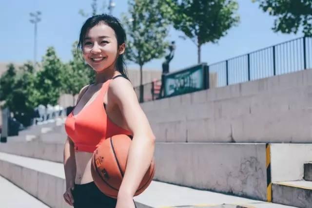 nba主播美女有哪些,nba美女主播张曼源