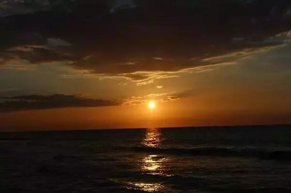 全球十大最美日落排名,世界三大最美日落观赏胜地