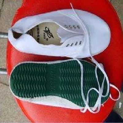 aj鞋多少年历史,中国鞋子的历史变迁