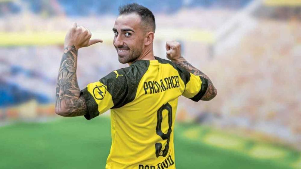 欧洲金靴奖梅西莱万,冠军欧洲2015梅西