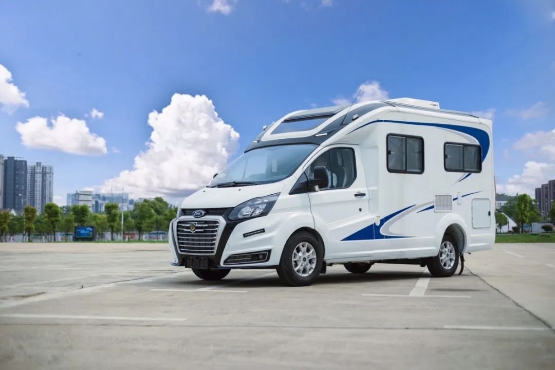 江铃原厂小野牛房车视频,江铃房车小野牛两座