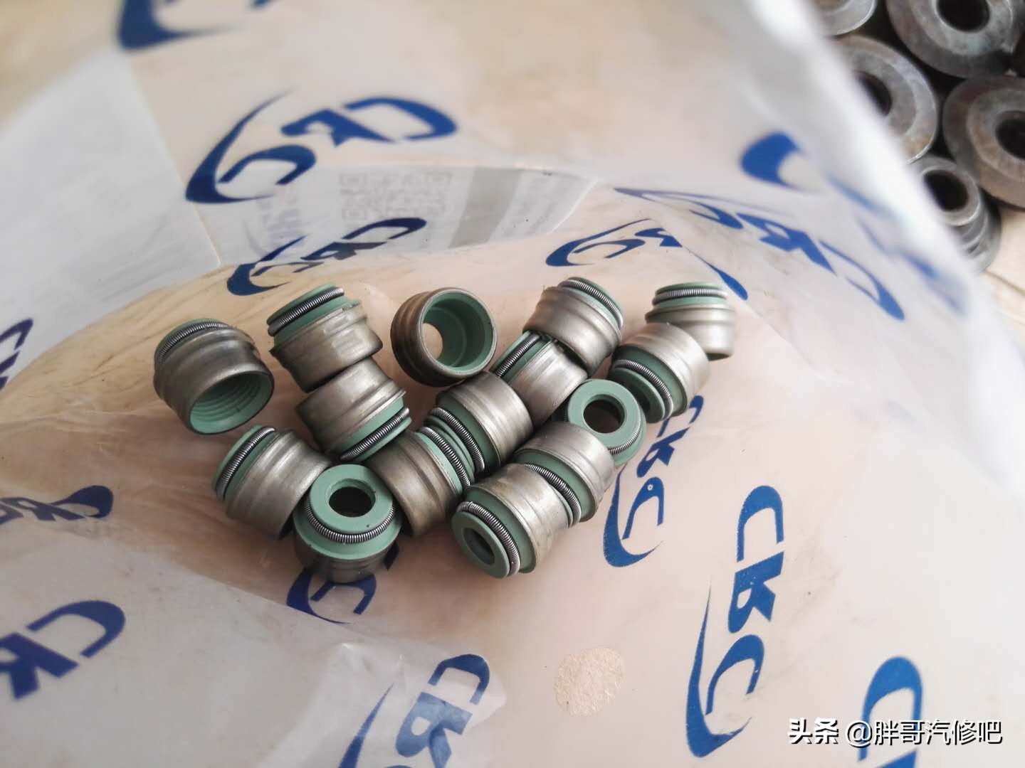 发动机烧机油胖哥,发动机烧机油一定不要焦急更换