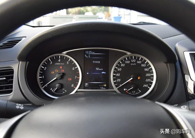 最新款高尔夫值得购买吗,高尔夫和轩逸哪个值得购买