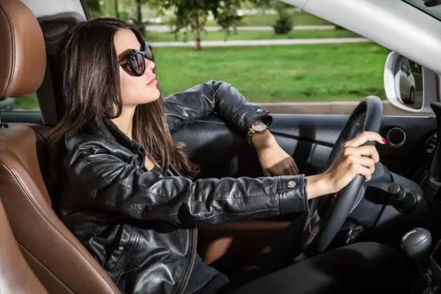 车子跑高速噪音一般多大,跑高速车内噪音大怎么解决