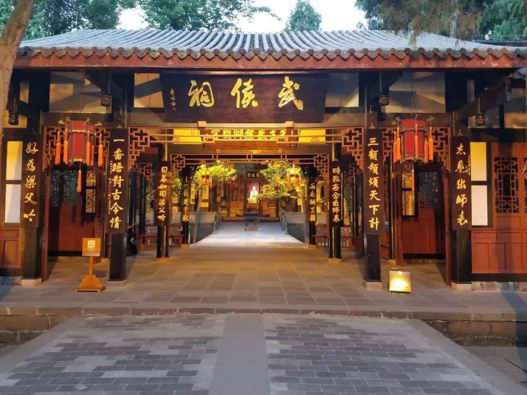 因为一首歌而爆火的城市,靠着一首歌走红的人