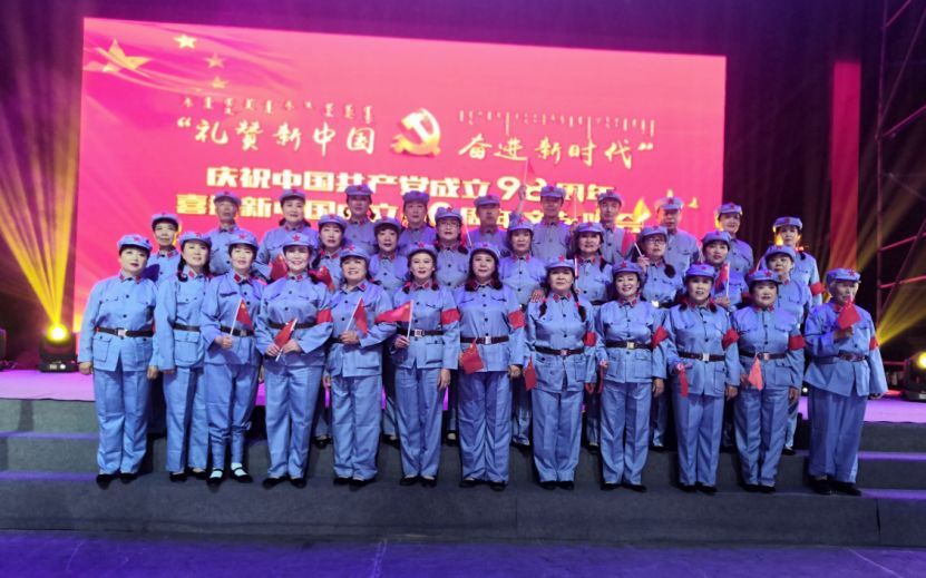 老同学演绎不老青春,老同学深情演绎青春