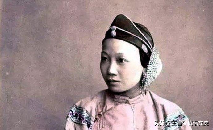 张爱玲小说里面女主小艾,张爱玲小说小艾悲惨命运的表现