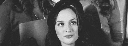 你给宝宝代购的奶粉可能是假的！国外沃尔玛奶粉桶下出现中文签名