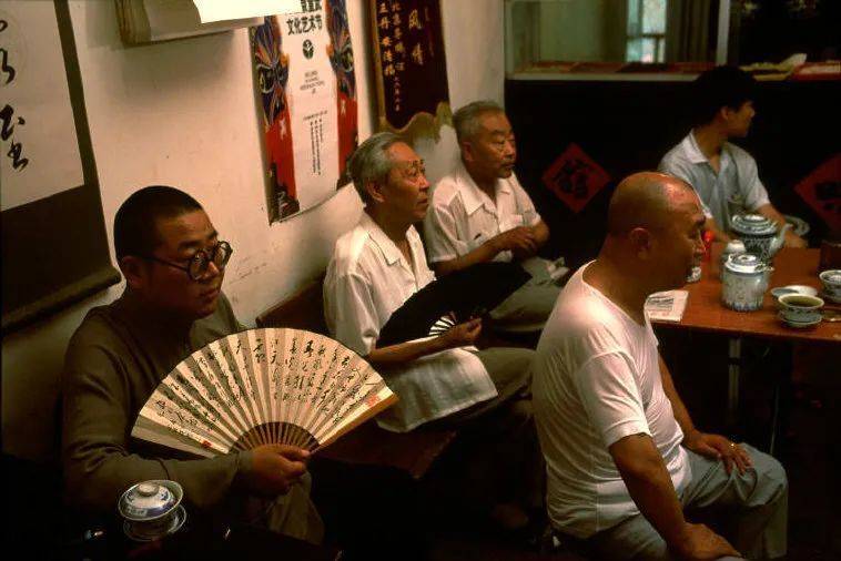 那个开放、捞金、豪情的90时代，才仅仅过去了20年而已