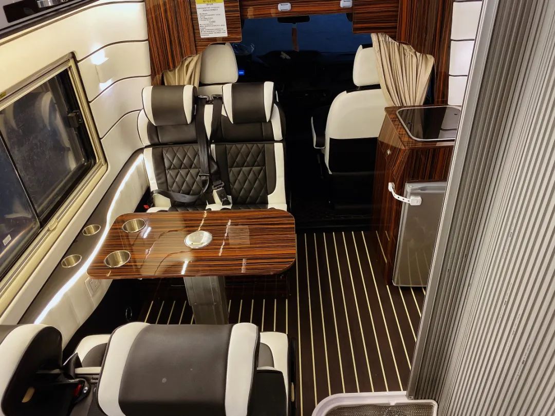 江铃原厂小野牛房车视频,江铃房车小野牛两座