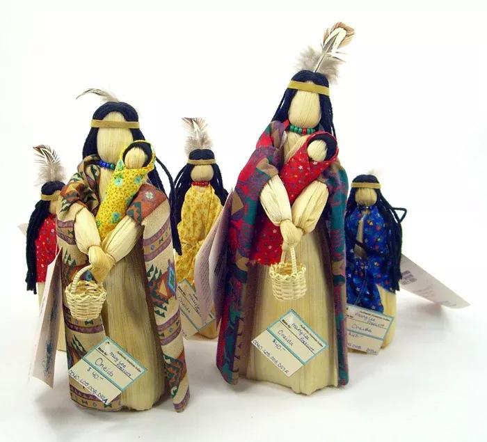 用玉米皮做的手工作品,手工玉米皮编席子教程