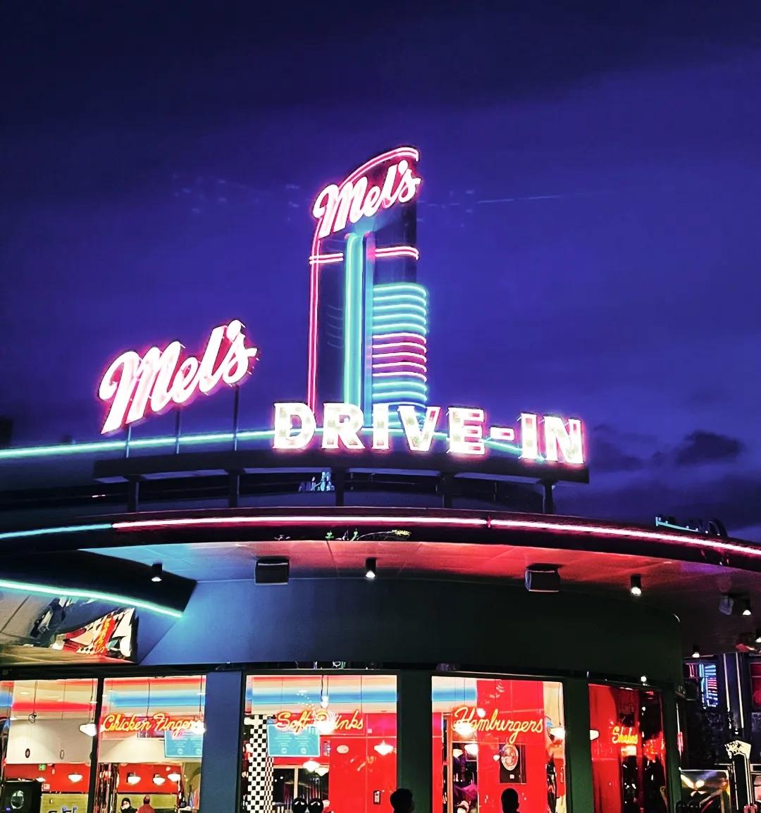 北京环球影城阿甘虾餐厅,北京环球影城三把扫帚餐厅