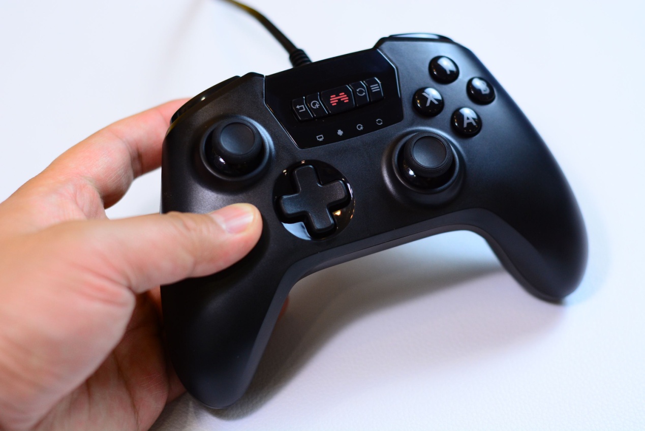 北通斯巴达游戏手柄连接switch,北通斯巴达3手柄连iphone玩游戏