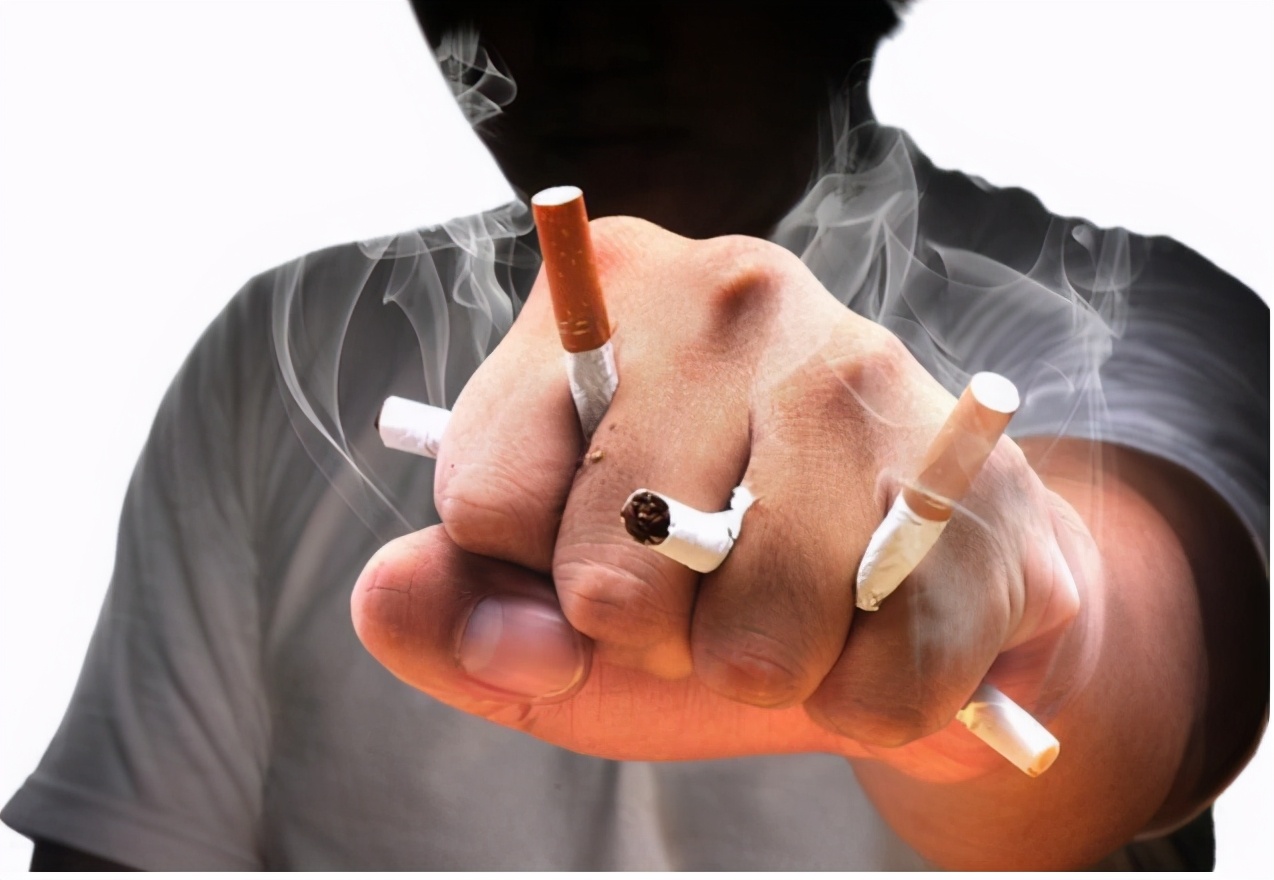 戒烟之后身体出现的症状,戒烟会得那么多疾病为什么还要戒