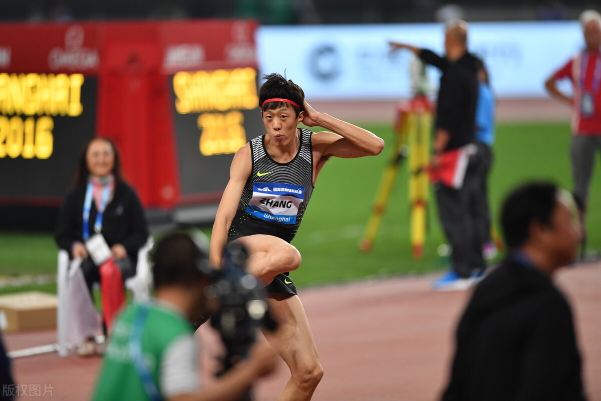 从跳高冠军到网红，张国伟已忘记2米39的一生追求了吗？拼命想红的他撂了国家队的挑子，但他的选择值得尊重