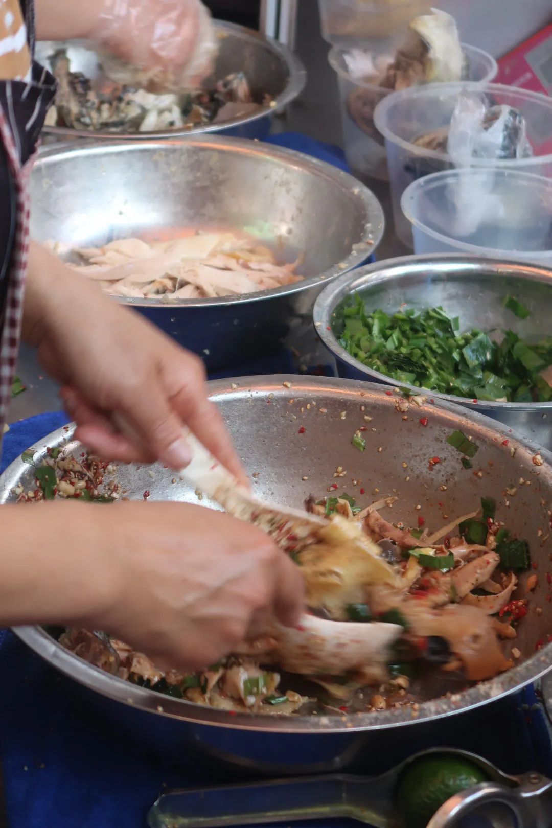 鏄嗘槑瑗垮北鍖鸿彍甯傚満,鏄嗘槑瑗垮北鍖烘槬澶忕鍐彍甯傚満