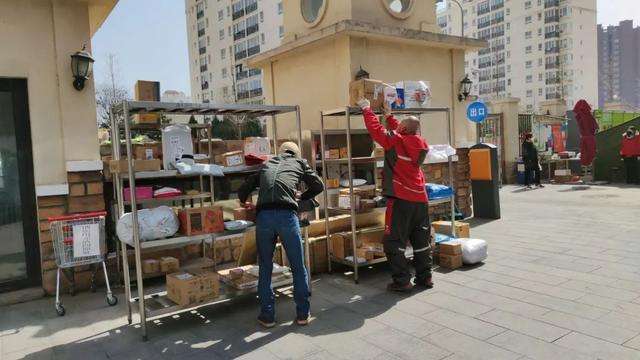 拼多多8月生意怎么样,拼多多是百亿补贴好还是拼单多好