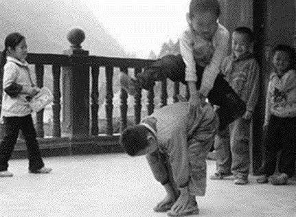 探店美食｜南宁这家火锅店有点“柒”，镇店鸭血无限续，鲜香上瘾