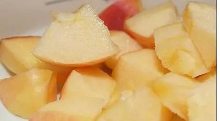 自制水果酵素能浇菜吗,自制水果酵素的气泡