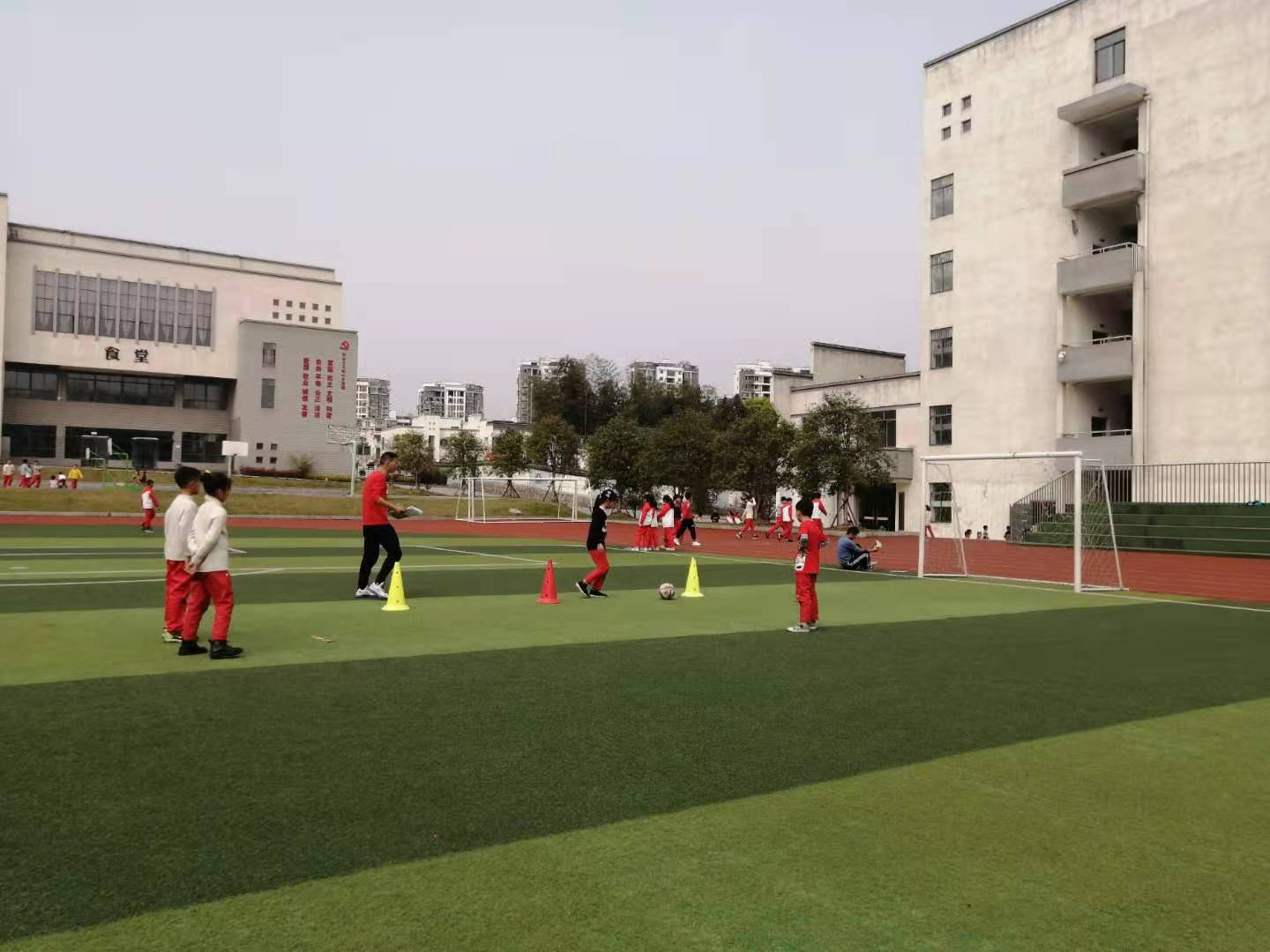 婺源中学校园足球联赛,六实小足球比赛