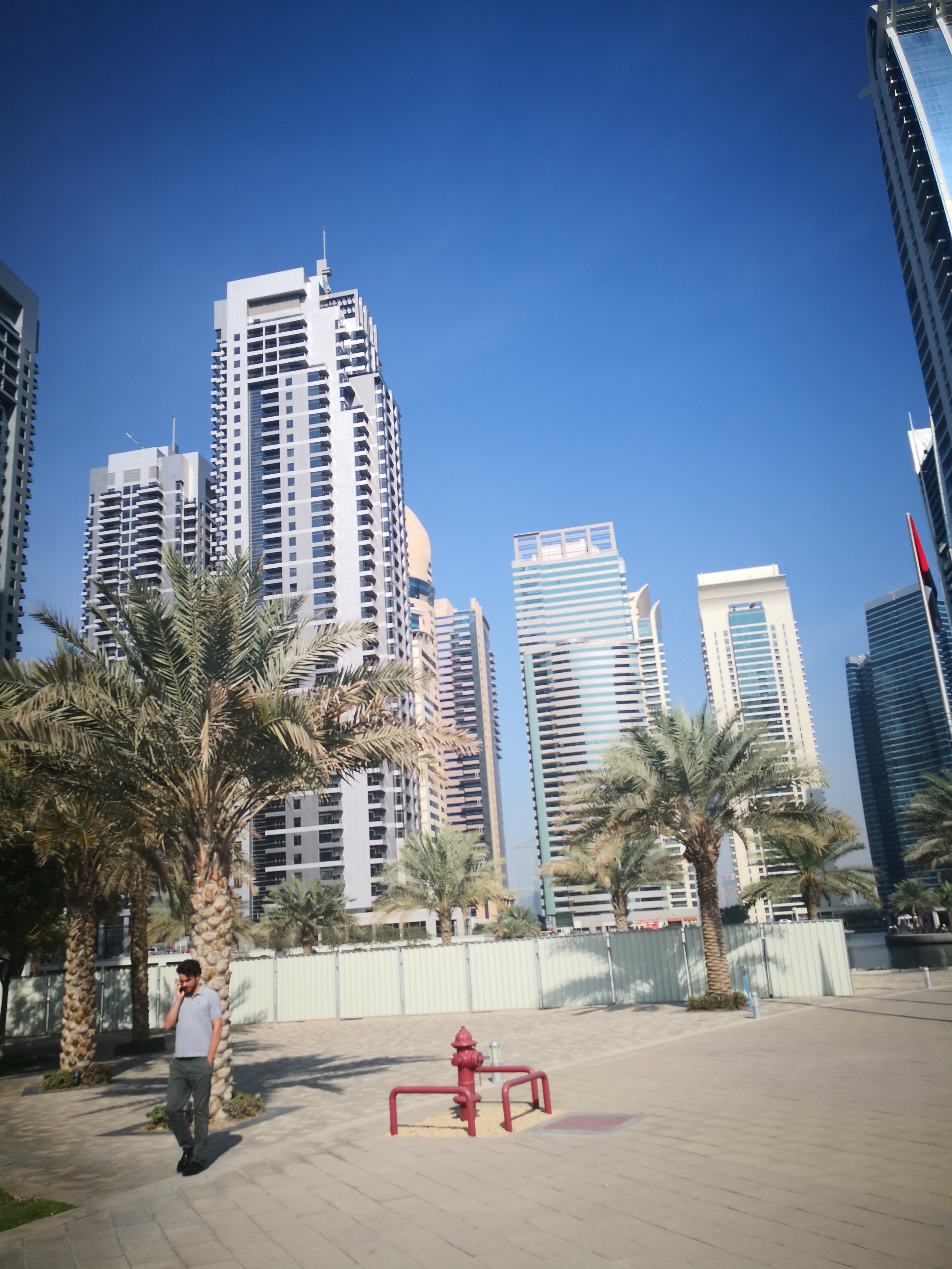 迪拜真的繁华吗,迪拜是最土豪的城市