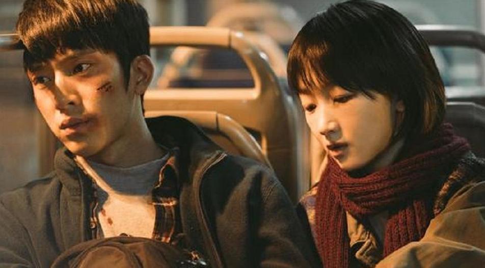 周冬雨长得一般却能演电影,张艺谋为什么说周冬雨适合演电影