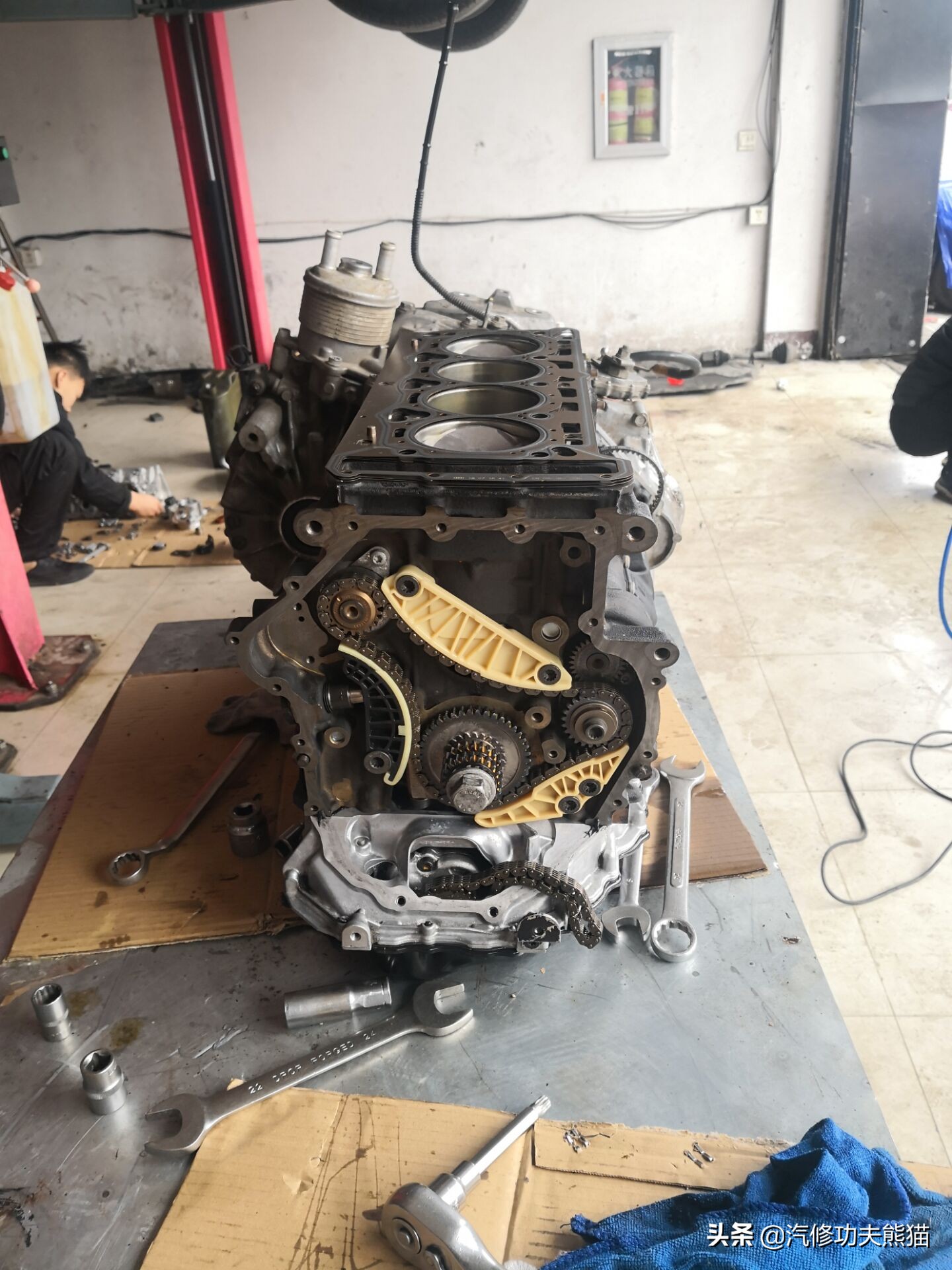 斯柯达明锐2010款2.0烧机油吗,09款斯柯达明锐1.6烧机油怎么解决