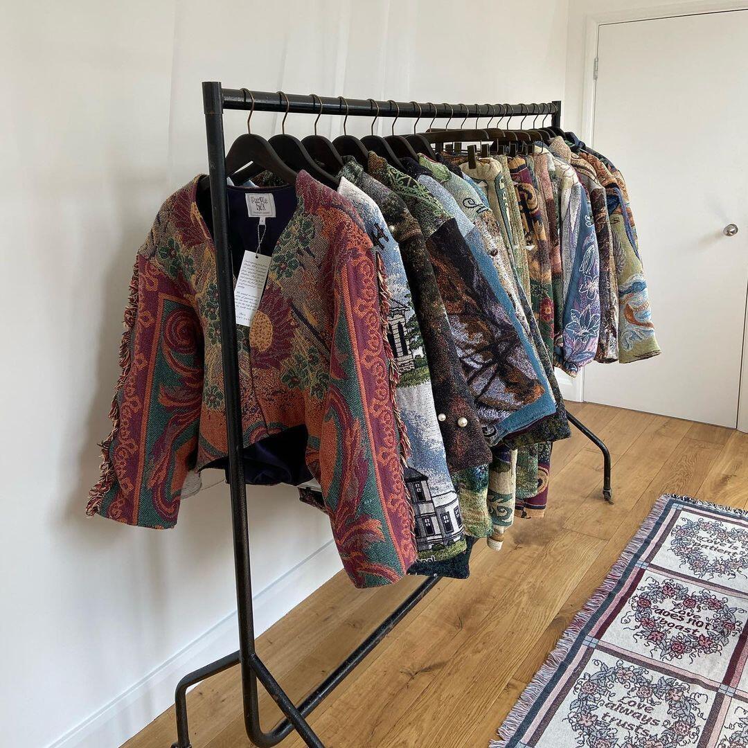 把挂毯穿在身上，是逐渐兴起的潮流趋势？