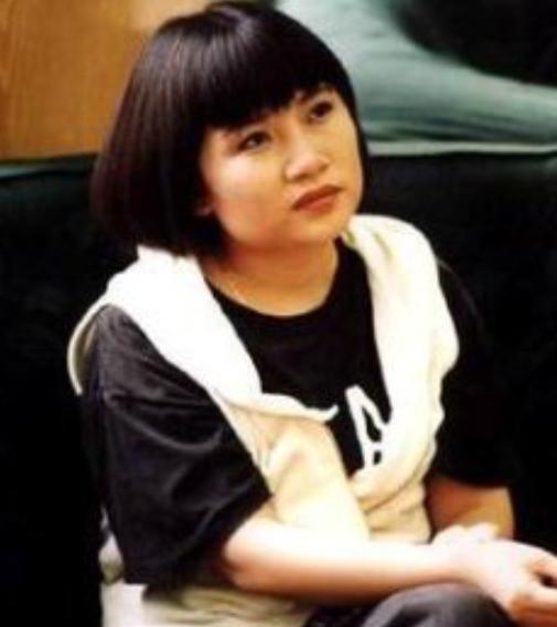 李娜是怎么蜕变的,59岁的李娜如今长得怎么样了