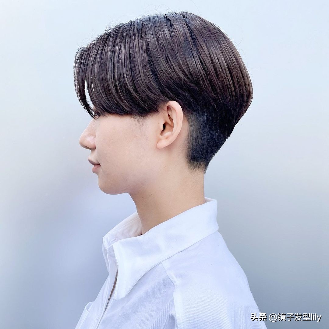 这才叫短发，效果就是不一样，你那只是把头发剪短了