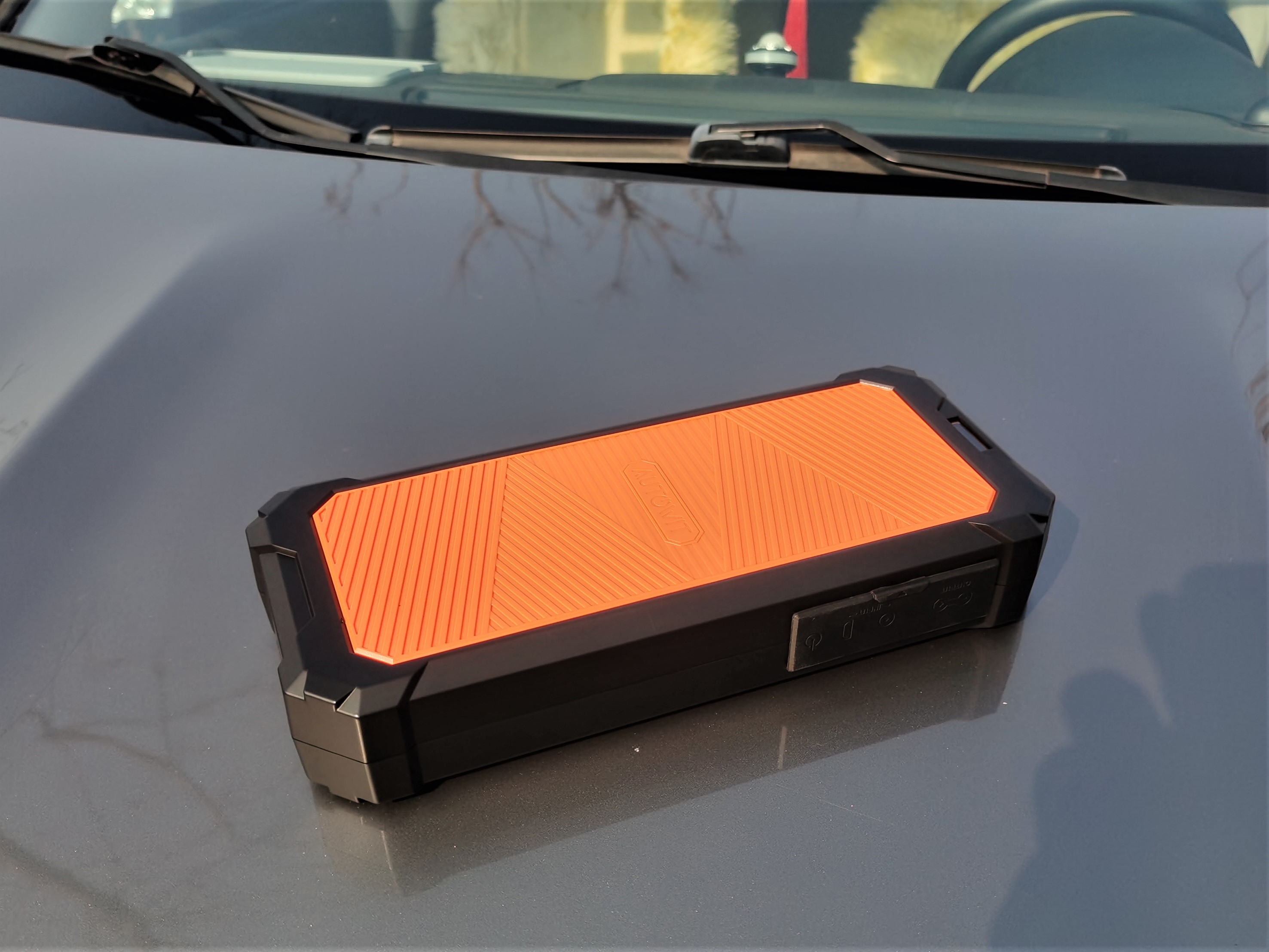 0电量储备“板砖”，也能分分钟启动趴窝汽车——autowit超级电容